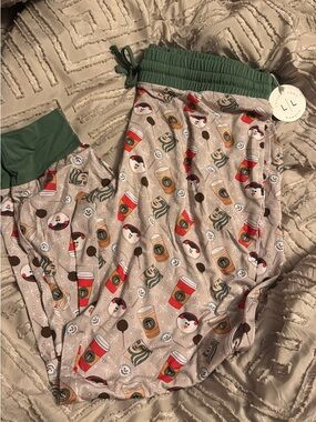 BAMBOO Beige Holiday Coffee & Snowman Print Joggers with Green Waistband
